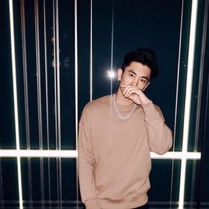 Meet your Posher, Hu